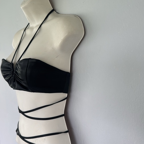 ZARA black leather strappy lace up bandeau v-cut halter crop top size small - Picture 9 of 13